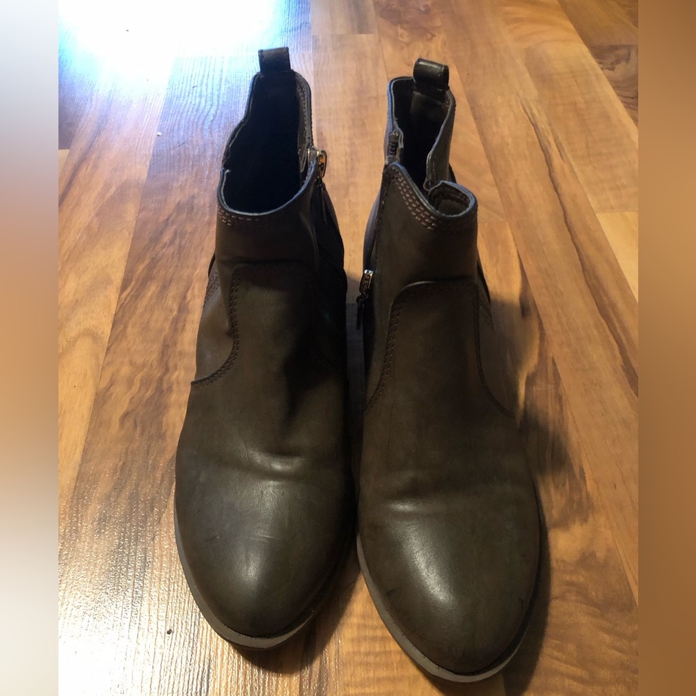 Guess Brown Booties Size 8